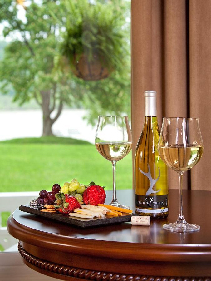 Riverside Bed and breakfast