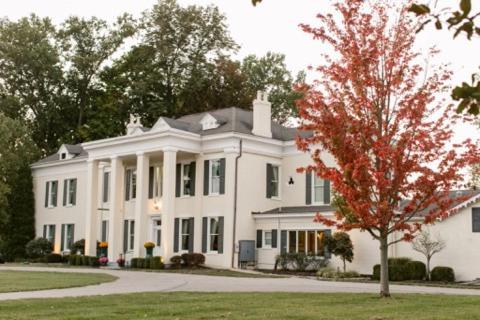 Riverside Bed and breakfast 3*