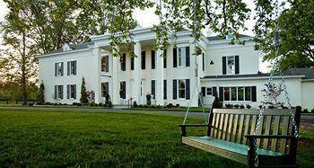 Riverside Bed and breakfast